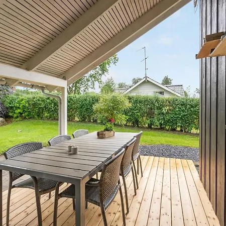 Petrus - 750m From The Sea By Interhome Hejls