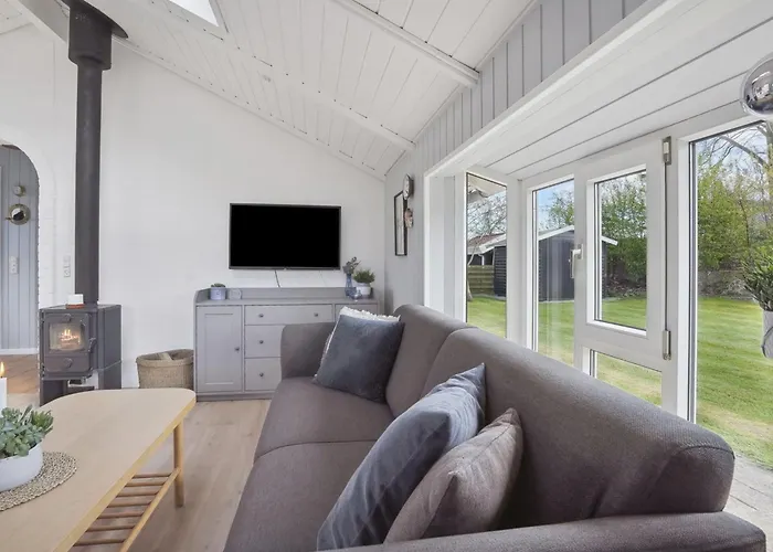 Petrus - 750m From The Sea By Interhome Hejls